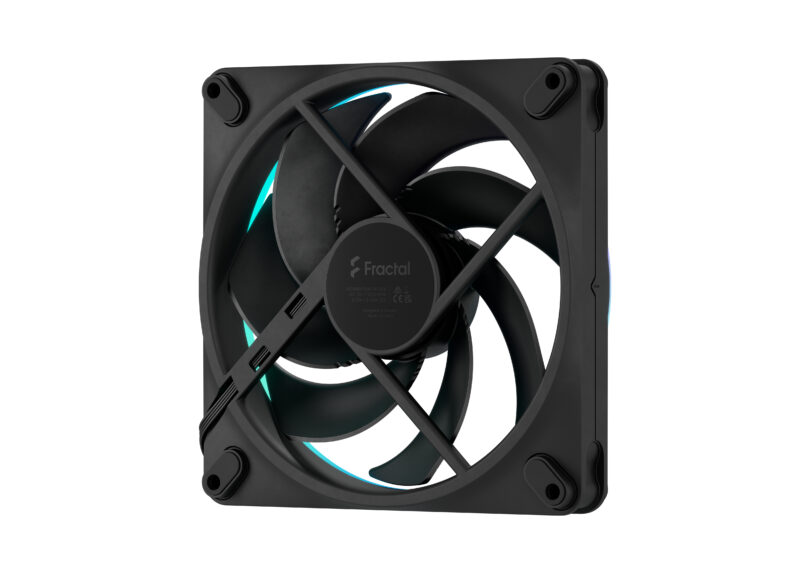 Momentum 14 RGB — Fractal Design